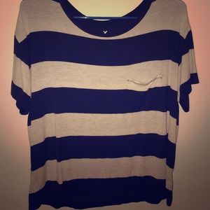 AE Black and white stripped t shirt